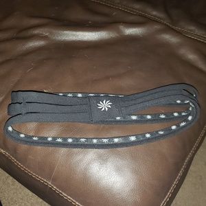 LIKE NEW Athleta black triple band headband